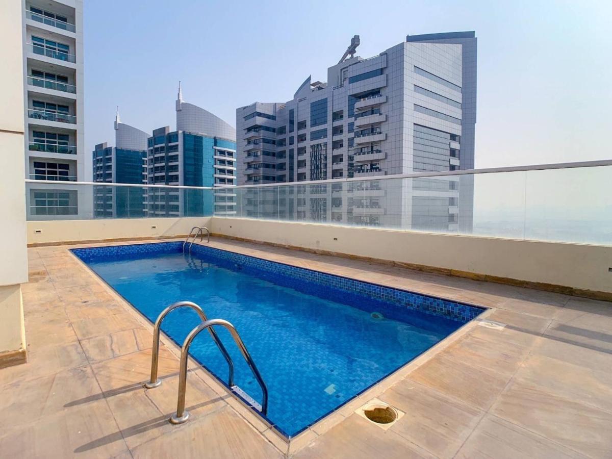 Apartment Luxury 1bhk Capitol Tower *