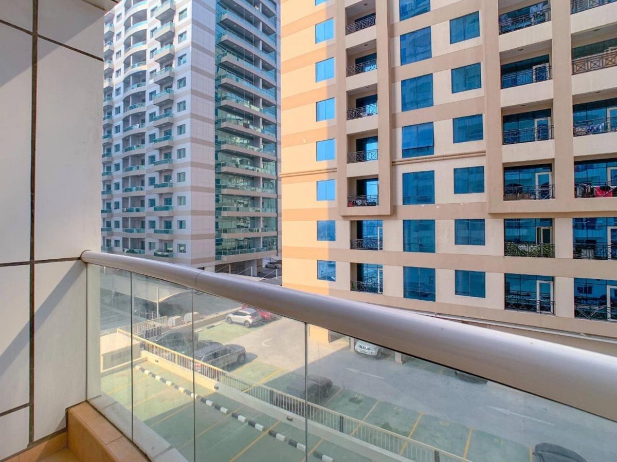 Apartment Luxury 1bhk Capitol Tower