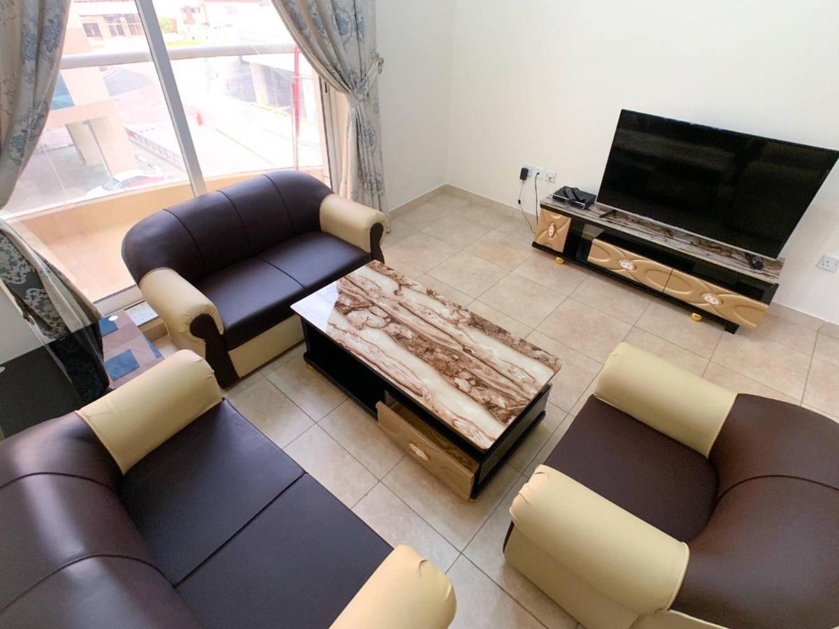 Apartment Luxury 1bhk Capitol Tower